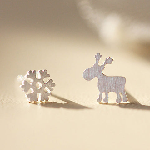 Pink Lily ~ Reindeer and Tree Stud Earrings #CHR5