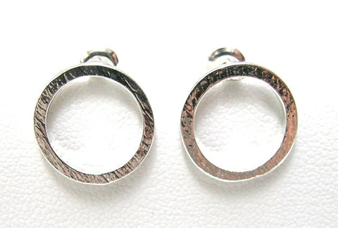 Pink Lily ~ Matte Open Circle Stud Earrings #22