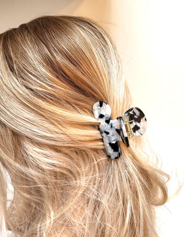 Pink Lily ~ "Christa Jaw" Calico Black ~ NEW