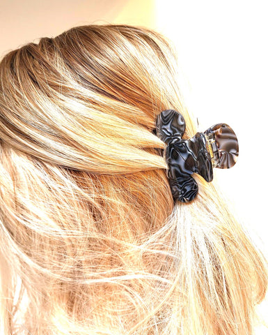 Pink Lily ~ "Christa Jaw" Gray Onyx ~ NEW