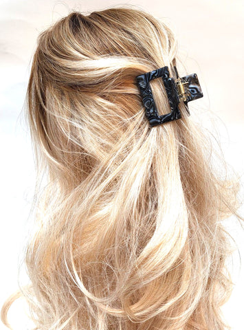 Pink Lily ~ "Iris Jaw" ~ Gray Onyx ~ NEW