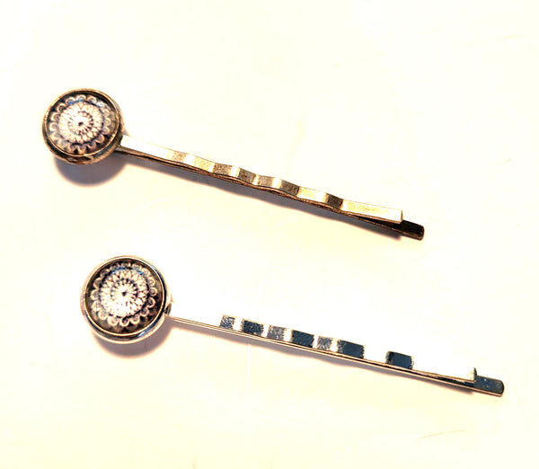 Pink Lily ~ Gray & White Mandela ~ Bobby Pin Set  ~ #132-1