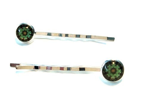 Pink Lily ~  Green Bobby Pin Set  ~ #149-1