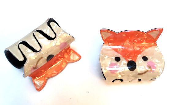 Pink Lily  ~ Medium Fox Jaw ~ #36