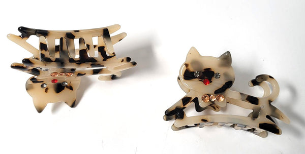 Pink Lily ~  "Clayton" Cat Jaw ~ Ivory Tokyo