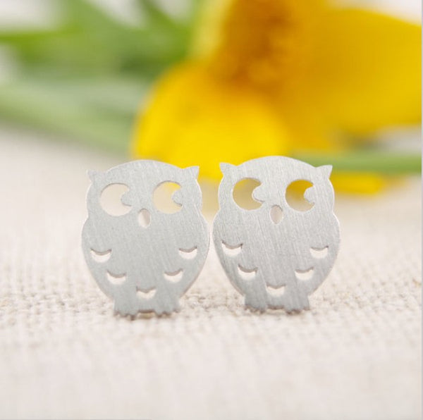 Pink Lily ~ Matte "Owl" Stud Earrings #50