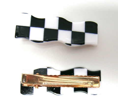 Pink Lily ~ "Wave" Checkerboard ~ Black & White  ~ Pinch Clip #153