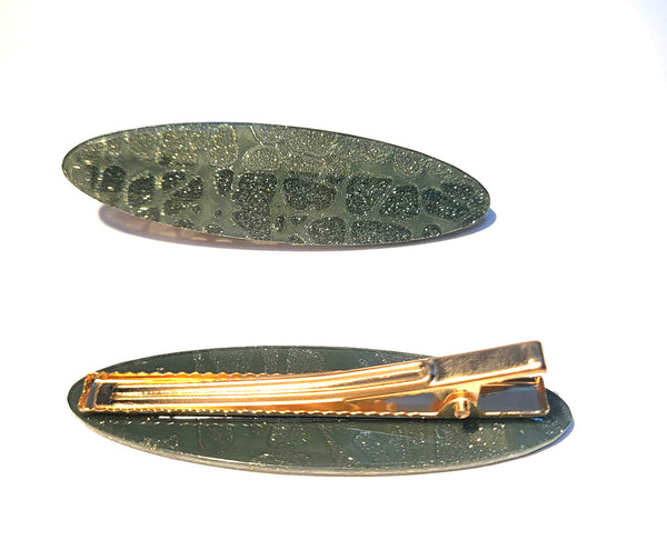 Pink Lily ~ "Mia" Green Variegated~ Pinch Clip #169