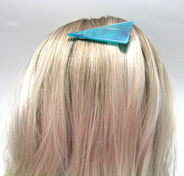 Pink Lily ~ "Alice" Marbled Turquoise  ~ Triangle Pinch Clip #55