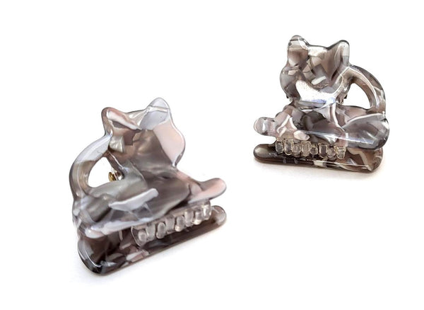 Pink Lily ~  "Puff" Cat Jaw ~ Gray & White